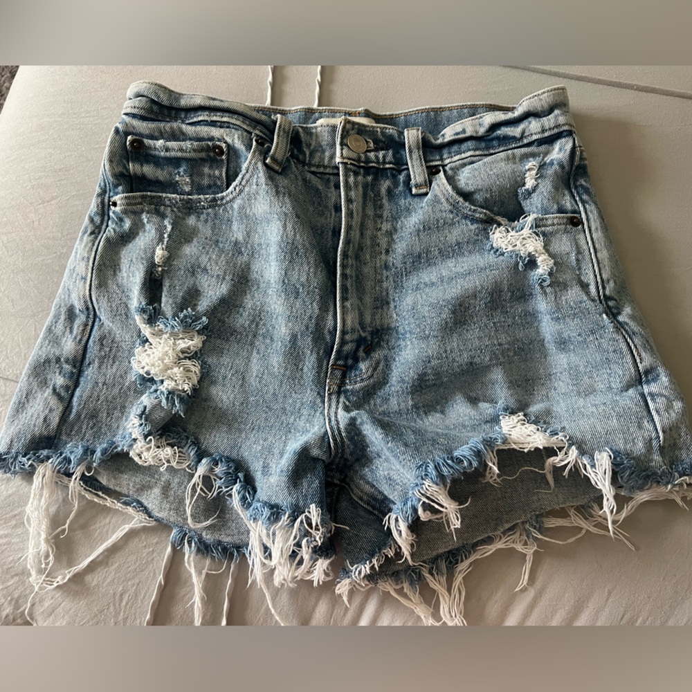 The Mom Short High-Rise A&F
